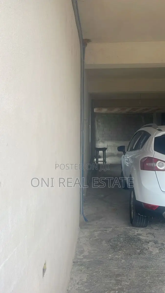 Warehouse to rent Highway TR-DR - Yrshek - New Town (Tirana Suburbs)