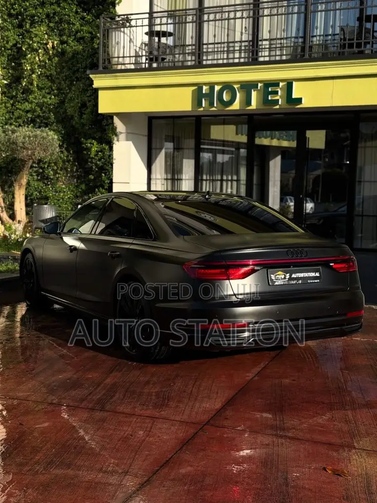 Audi A8