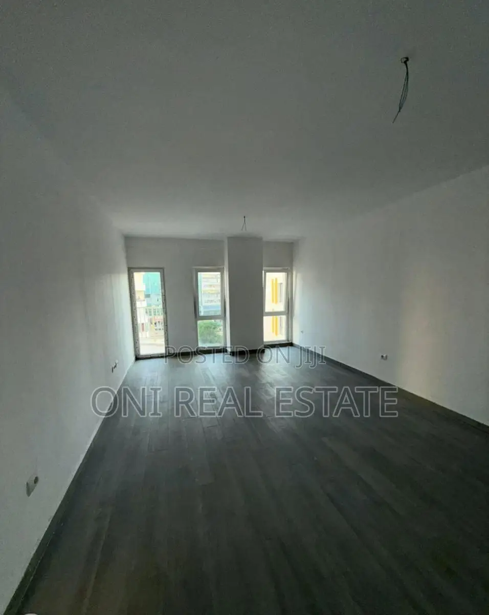 Office to rent Zogu i Zi (Tirana - city)