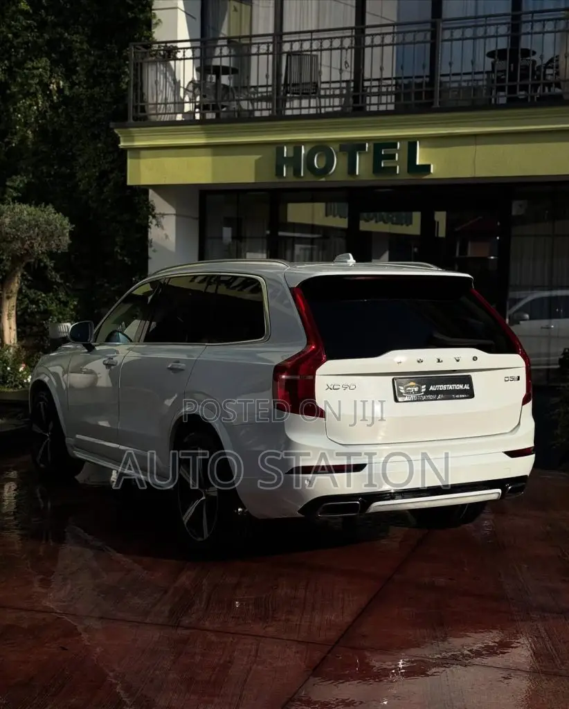 Volvo XC90
