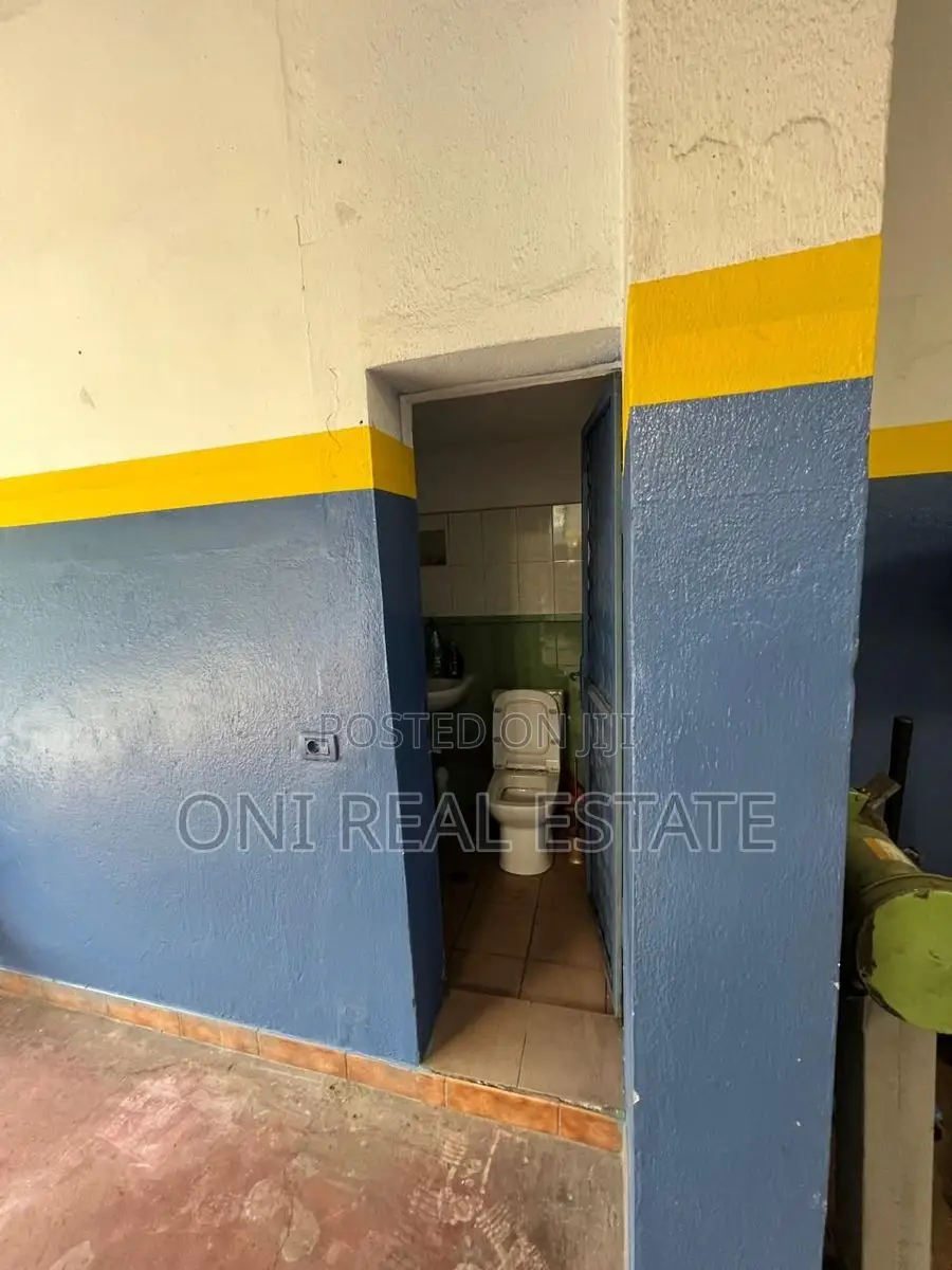 Business building to rent Zogu i Zi (Tirana - city)