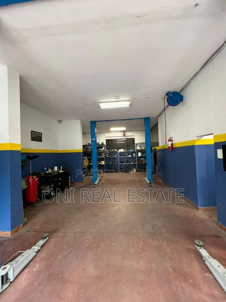 Business building to rent Zogu i Zi (Tirana - city)