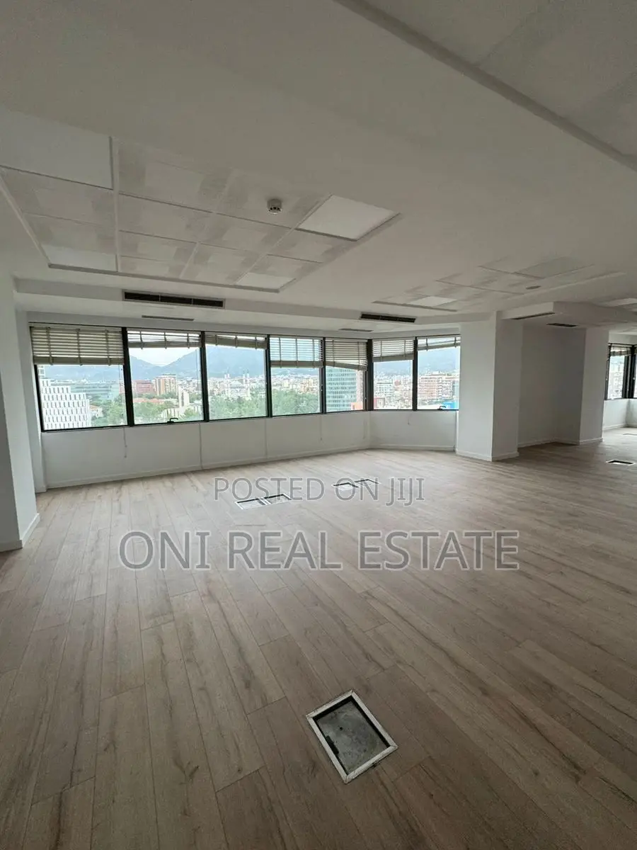Office to rent Tirana - city