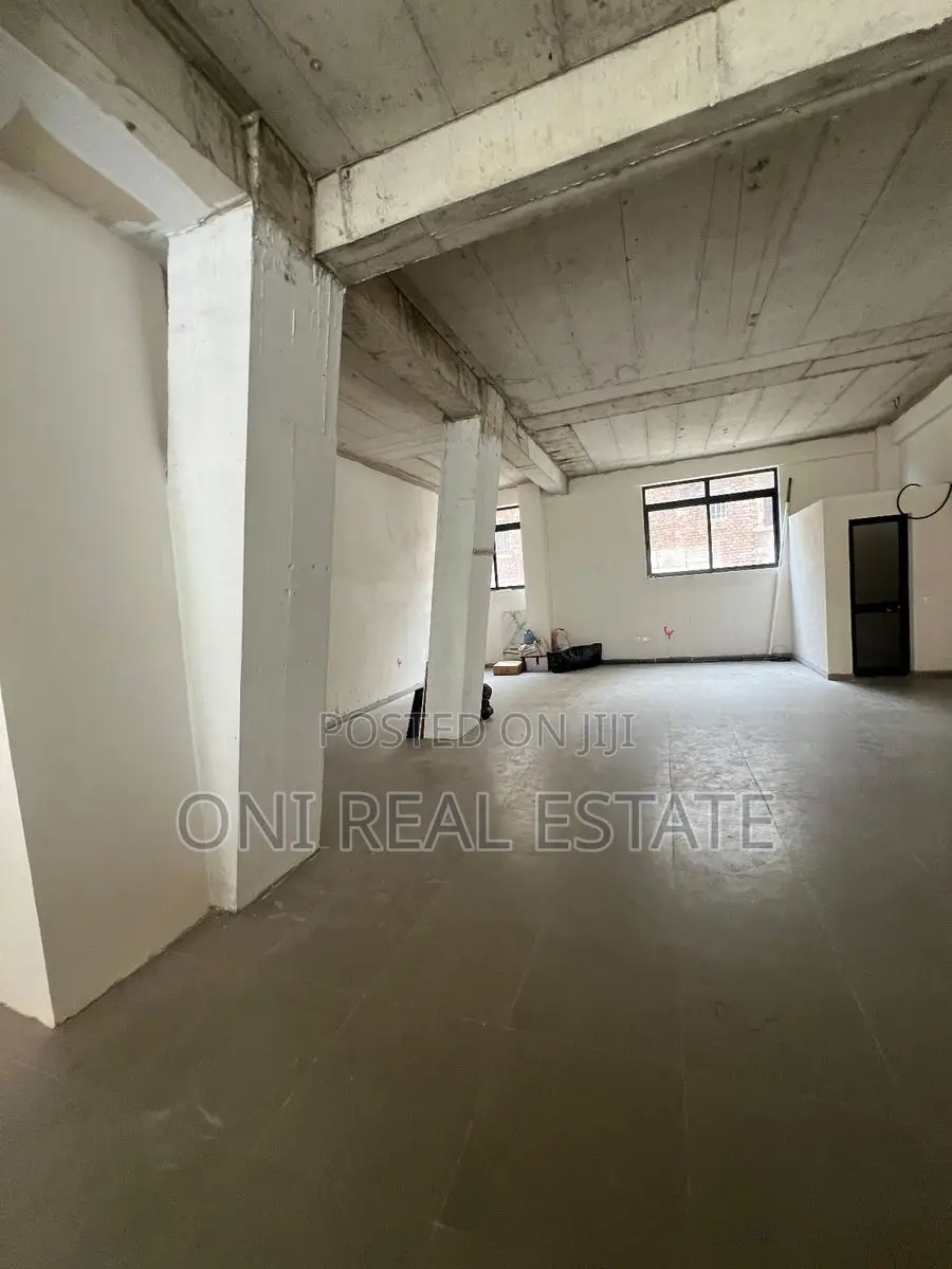 Office to rent New Bazaar - Red School (Tirana - city)