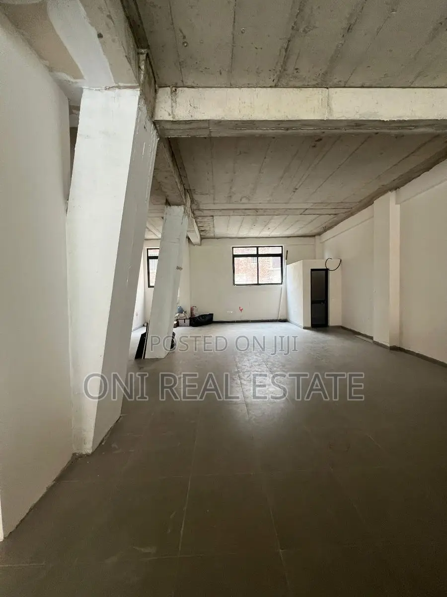 Office to rent New Bazaar - Red School (Tirana - city)