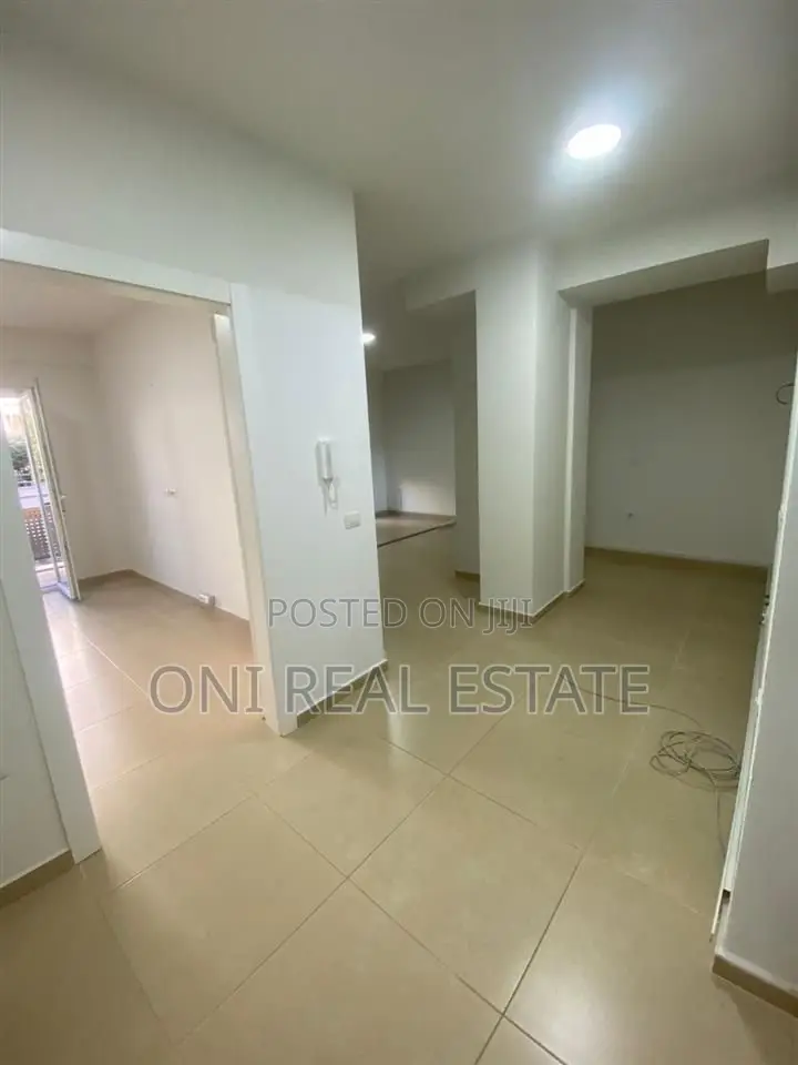 Office to rent Artificial Lake - Kosovars Str. (Tirana - city)