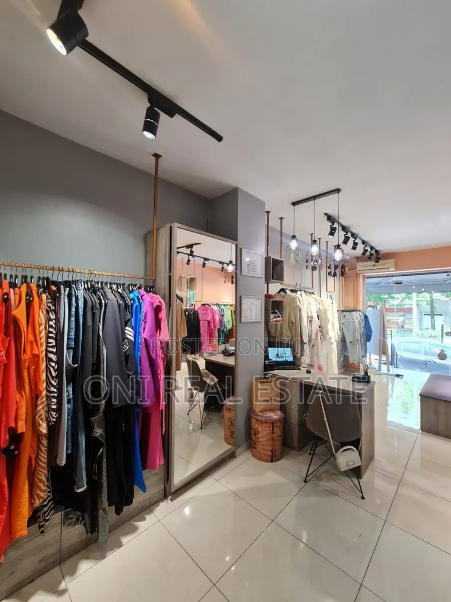 Store to rent Bardhyl Str. (Tirana - city)