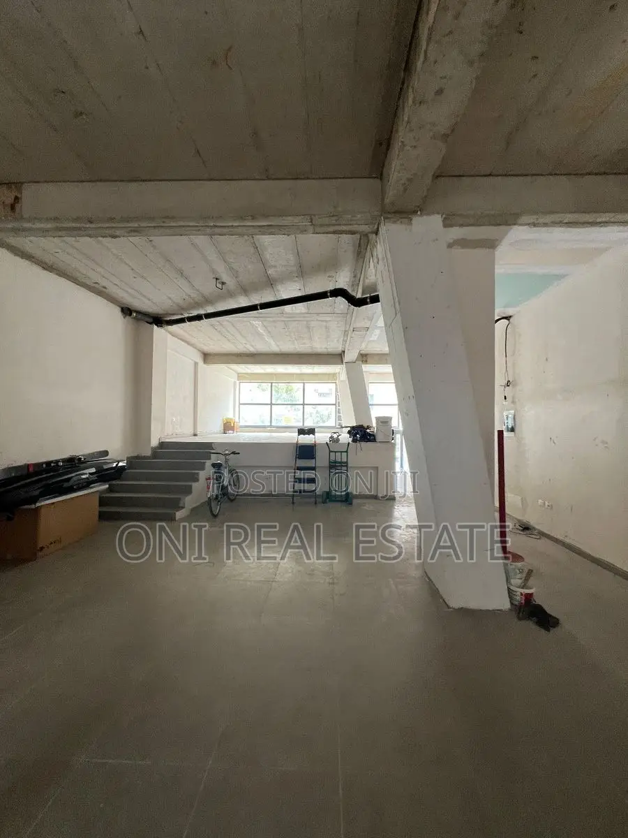 Office to rent New Bazaar - Red School (Tirana - city)