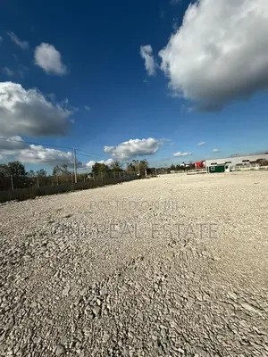 Land Plot to rent Tirana Suburbs