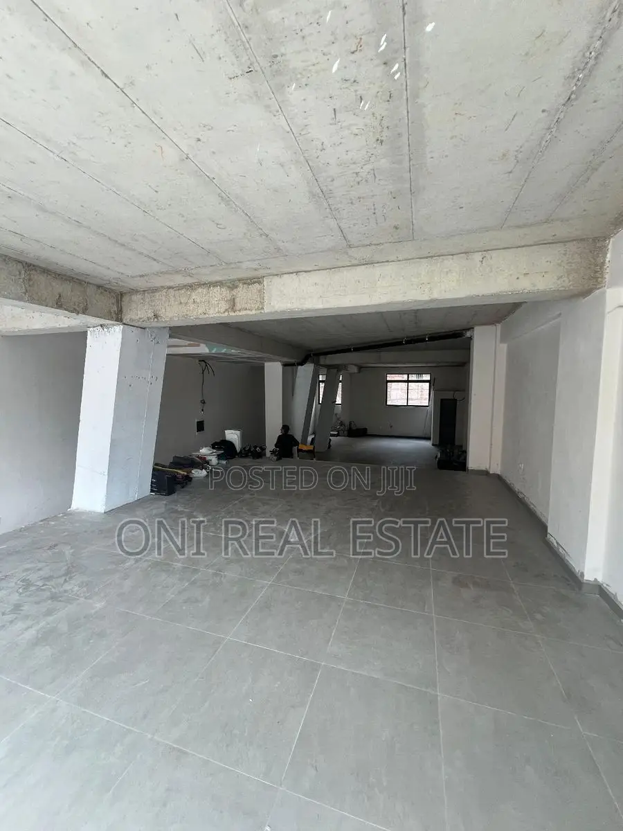 Office to rent New Bazaar - Red School (Tirana - city)