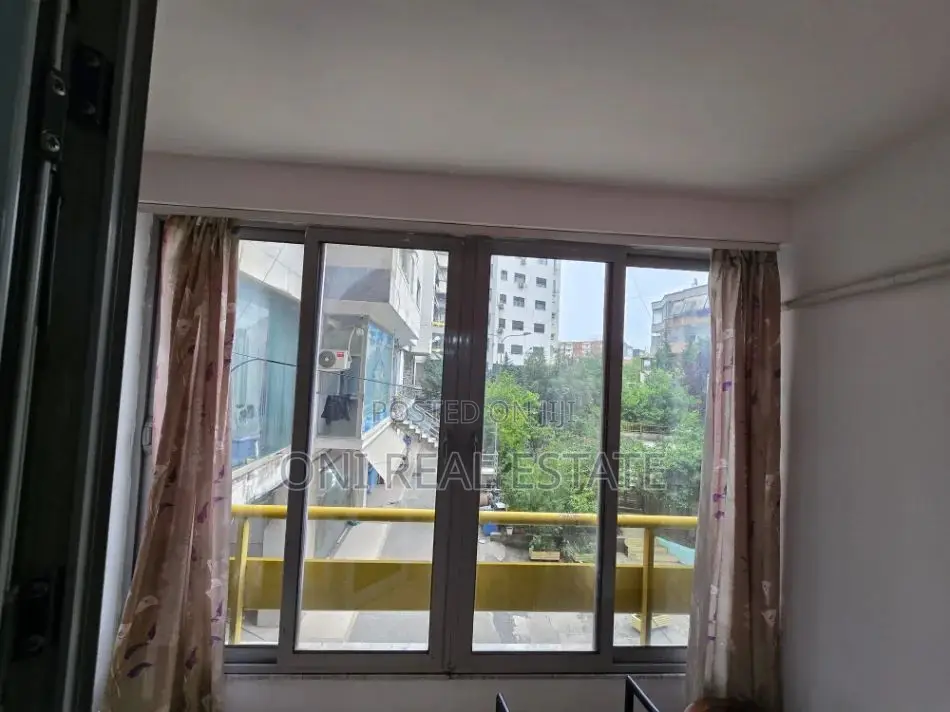 Apartment to rent Pallati me Shingjeta - Irfan Tomini Str. (Tirana - c