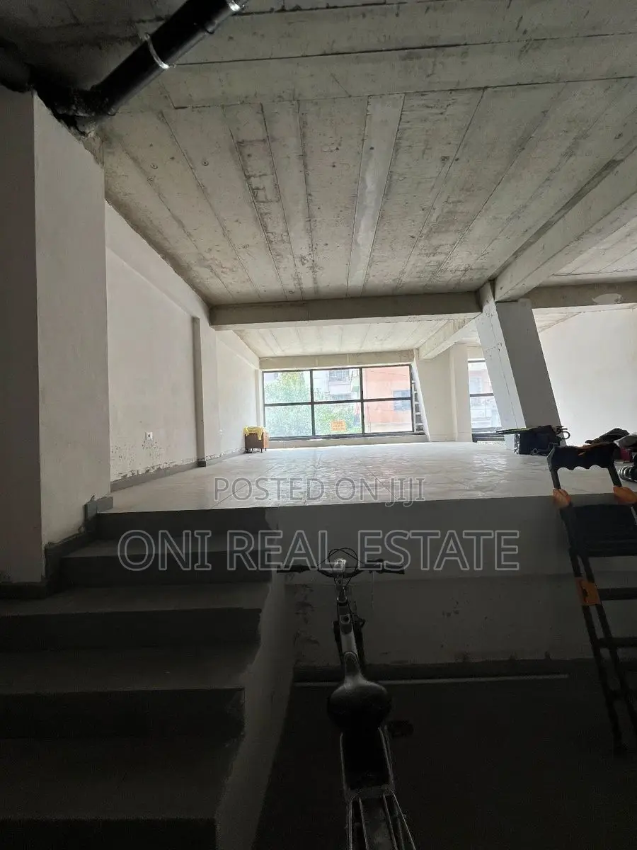 Office to rent New Bazaar - Red School (Tirana - city)