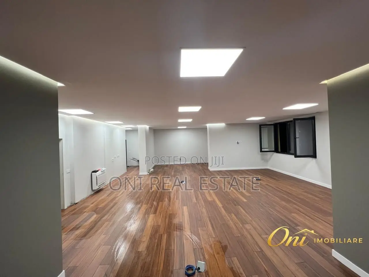 Office to rent Shallvaret - Exhibition - Gjergj Fishta Blvd. (Tirana -