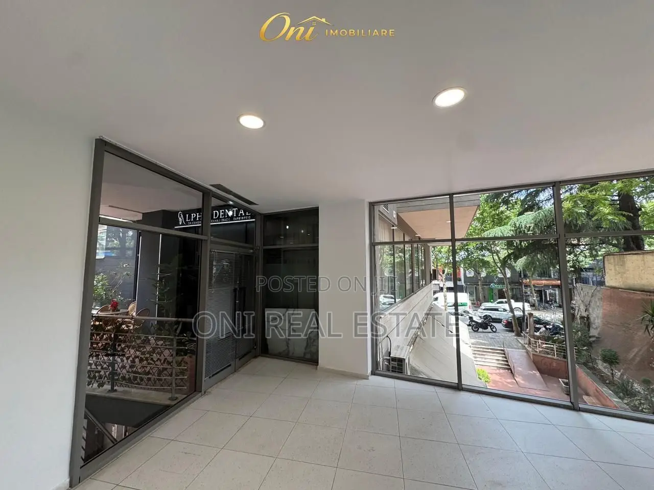 Office to rent QSUT - Pharmacy 10 (Tirana - city)