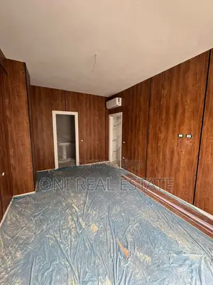 Office to rent Komuna e Parisit - Kristal Center (Tirana - city)