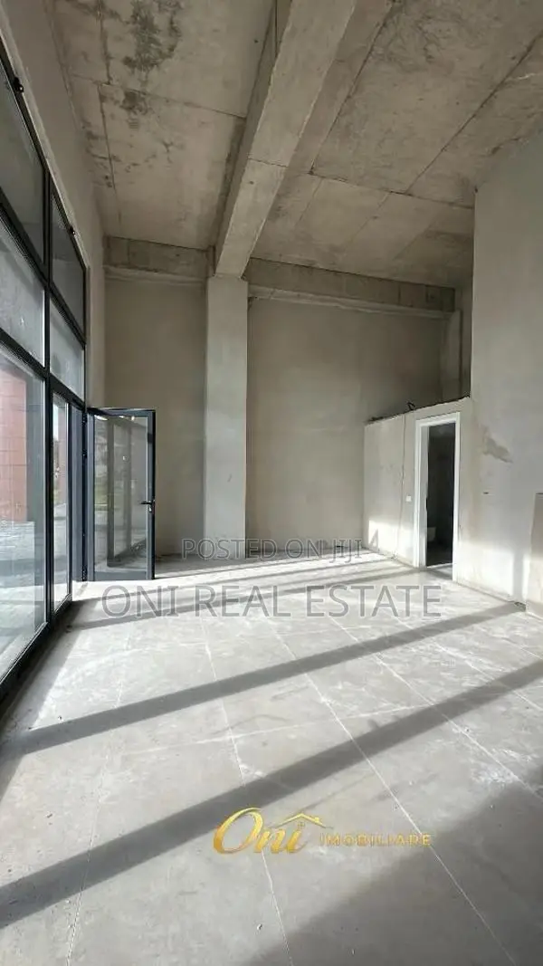 Store to rent Astiri - Unaza e Re (Tirana - city)