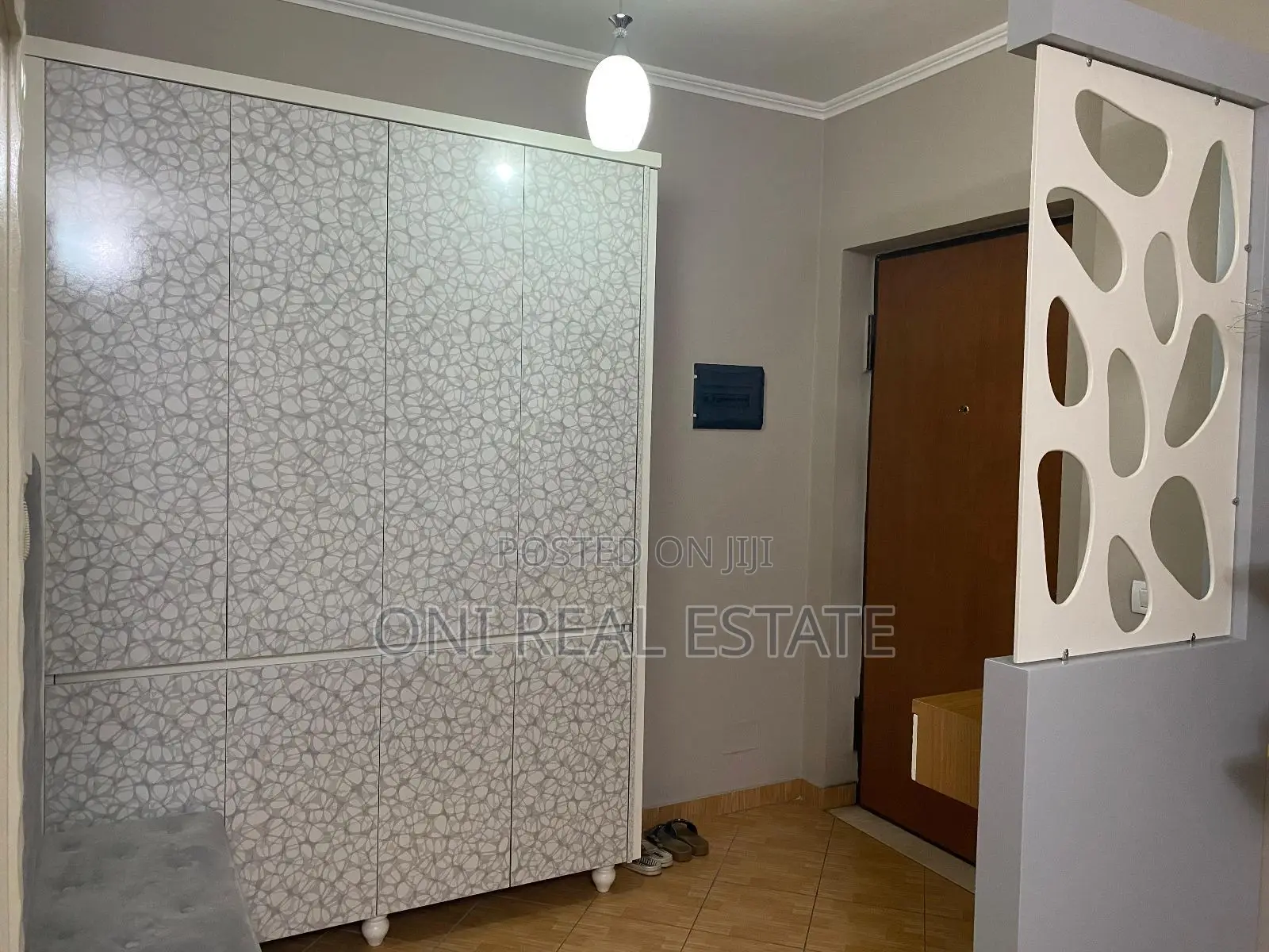 Apartment to rent Pallati me Shingjeta - Irfan Tomini Str. (Tirana - c