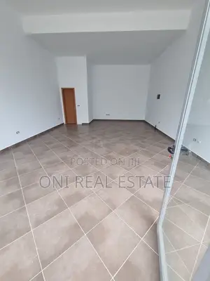 Store to rent Astiri - Unaza e Re (Tirana - city)