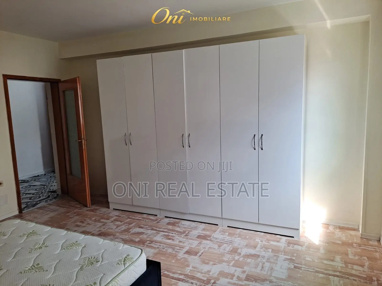 Apartment to rent Tirana - city