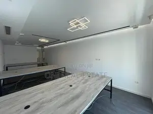 Office to rent Komuna e Parisit - Kristal Center (Tirana - city)