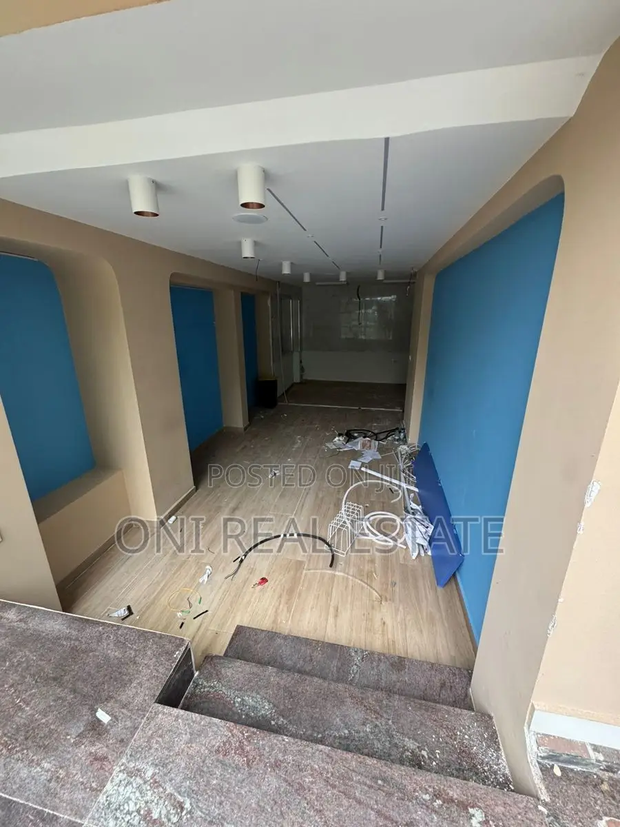 Store to rent Center (Tirana - city)