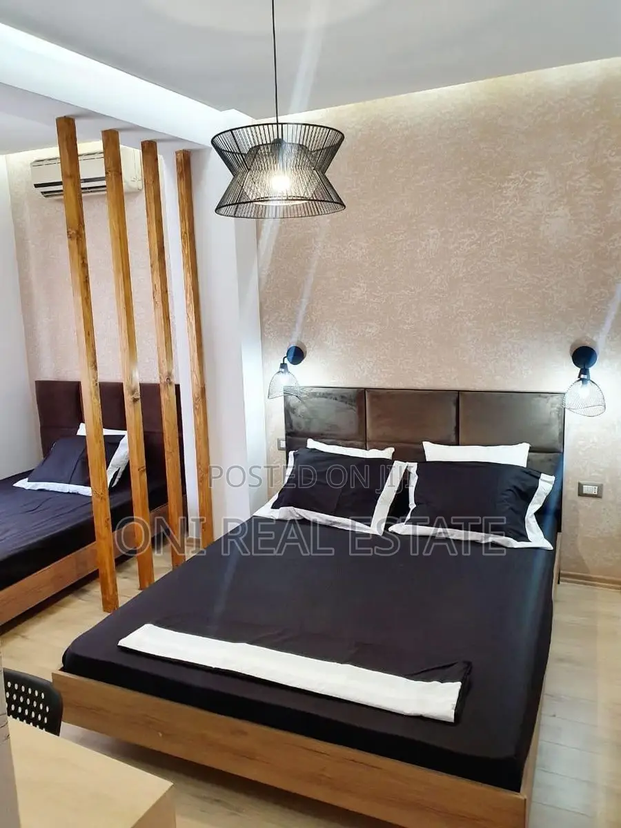 Apartment to rent Barrikadave Str. - King Zog I Blvd. - Maternity Hosp