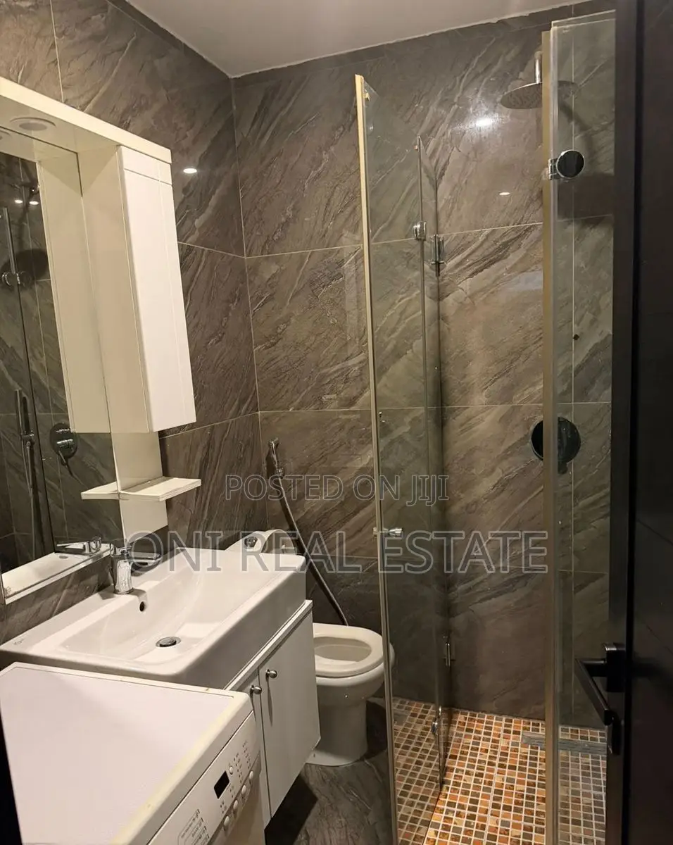 Apartment to rent Center (Tirana - city)