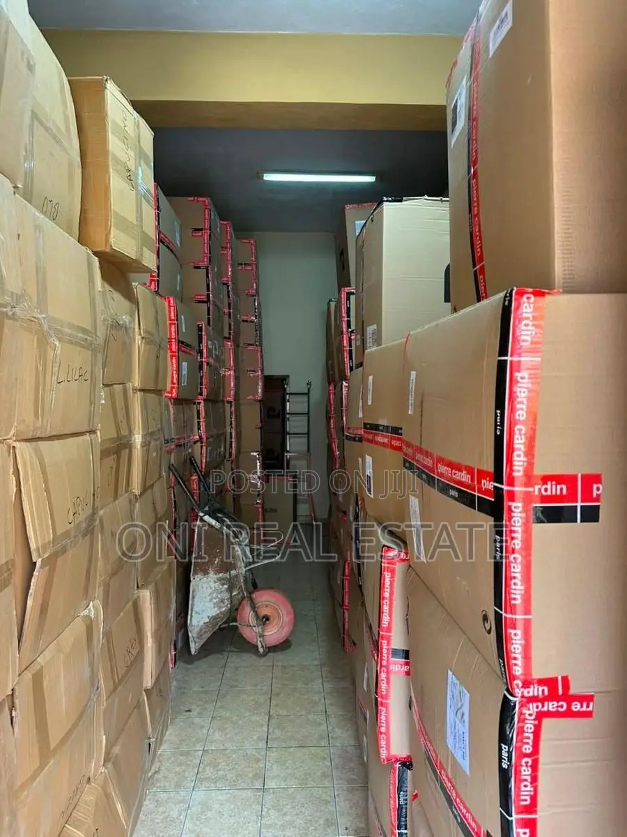 Warehouse to rent Tirana - city