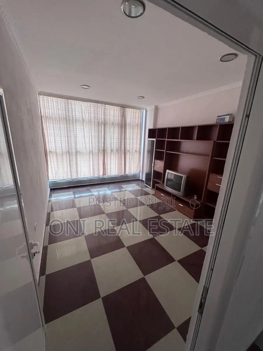 Office to rent Vaqar - Prush (Tirana Suburbs)