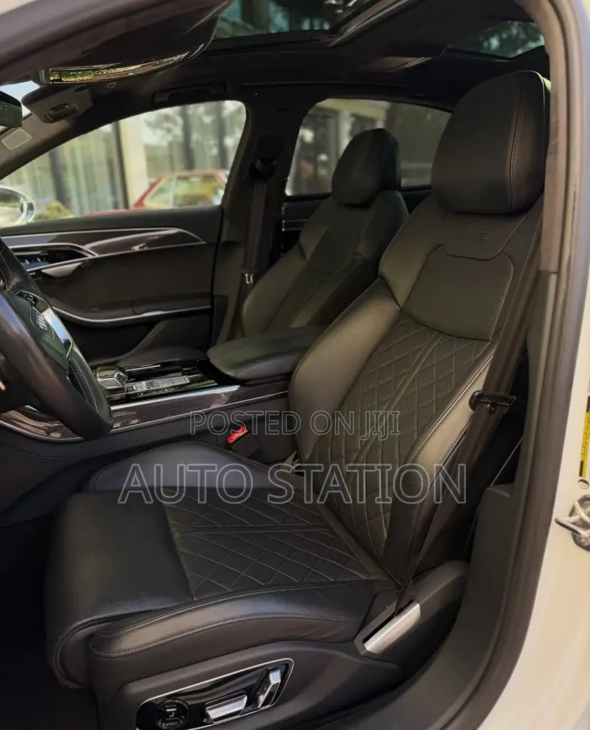 Audi S8