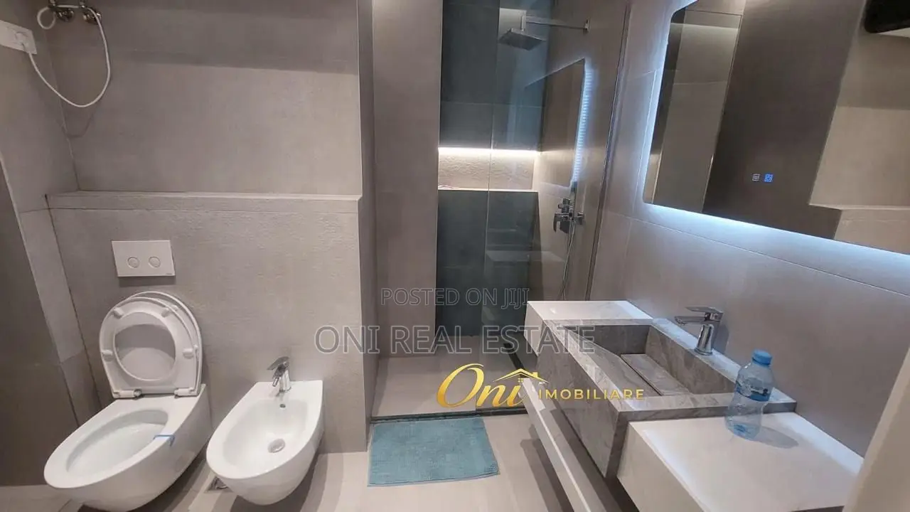 Apartment to rent Komuna e Parisit - Kristal Center (Tirana - city)