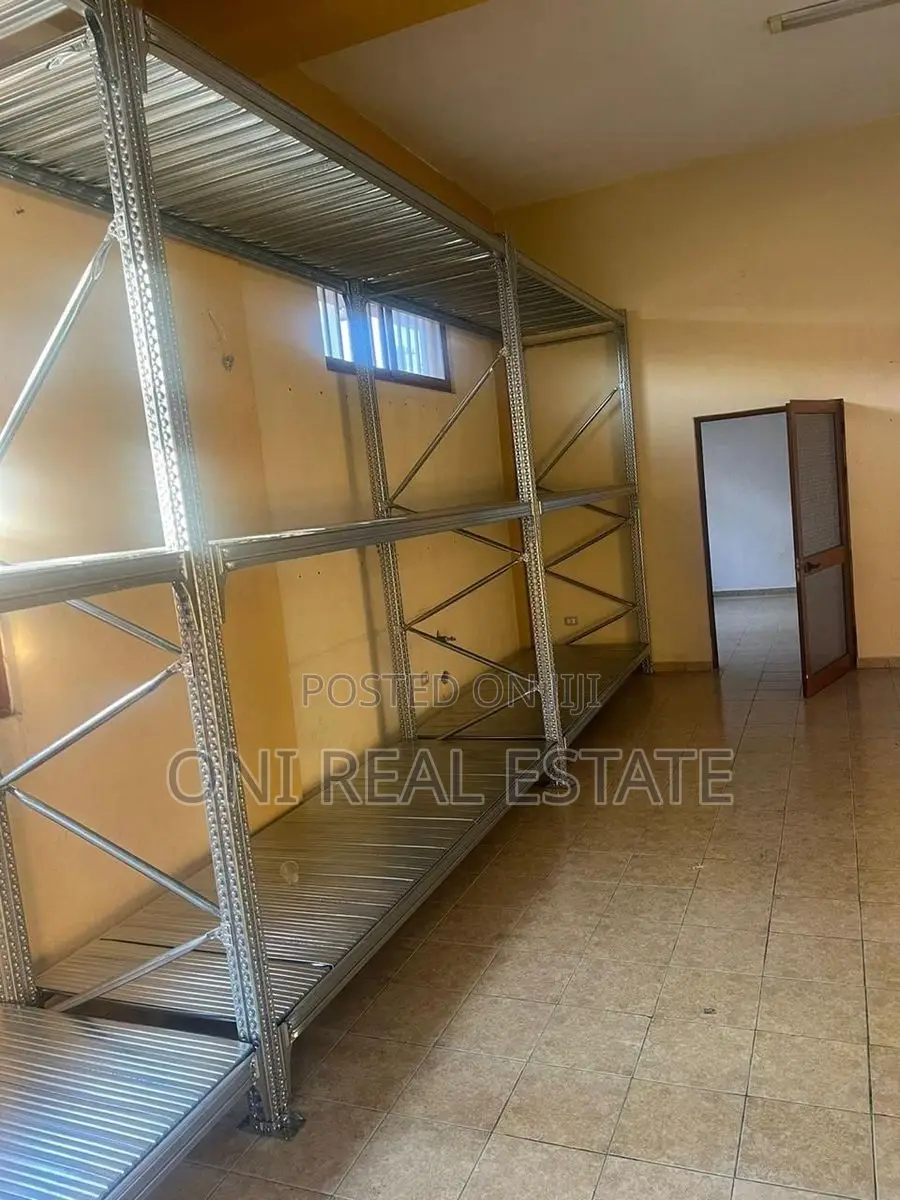 Warehouse to rent Tirana - city