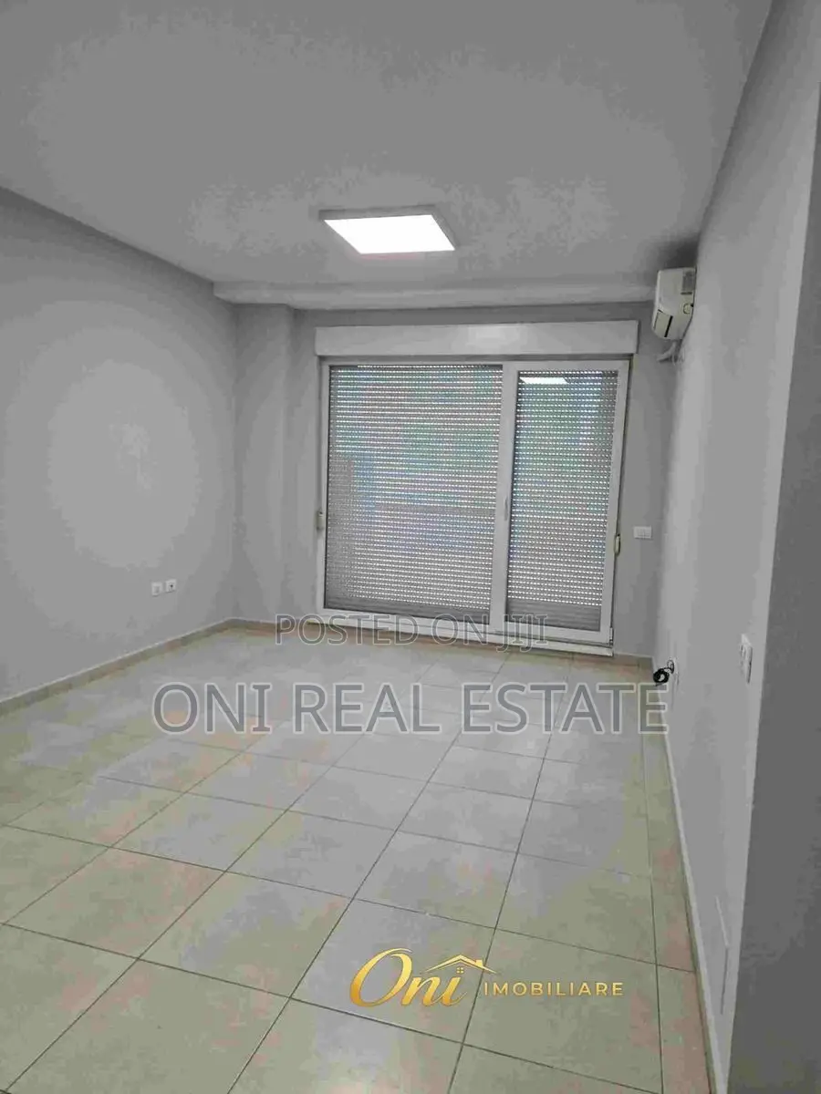 Office to rent Kavaja Str. - 21 Dhjetori (Tirana - city)