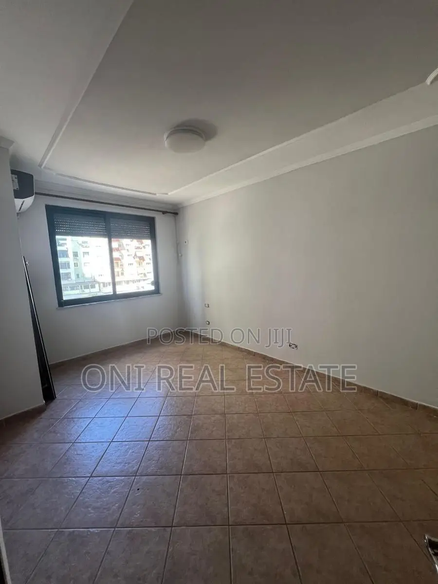 Office to rent Shallvaret - Exhibition - Gjergj Fishta Blvd. (Tirana -