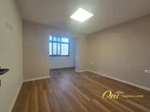 Office to rent Brryli - Xhamlliku (Tirana - city)