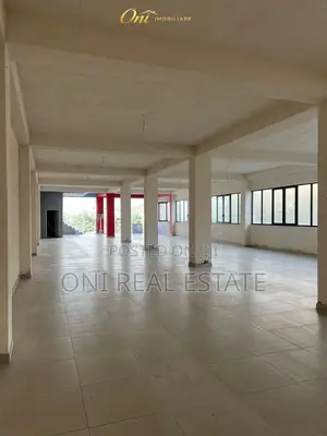 Office to rent Vora