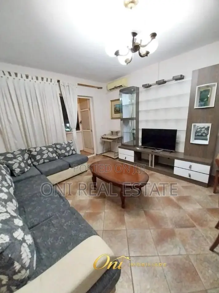 Apartment to rent Komuna e Parisit - Kristal Center (Tirana - city)