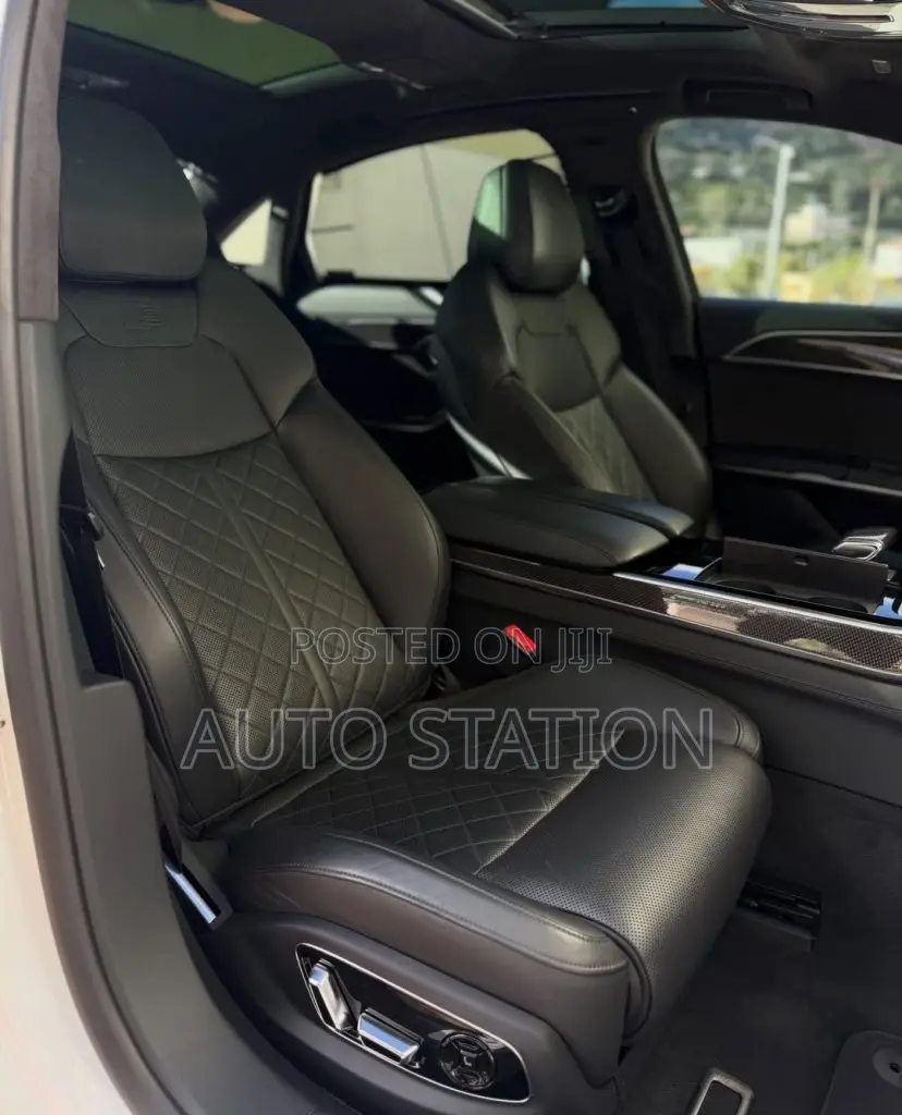 Audi S8