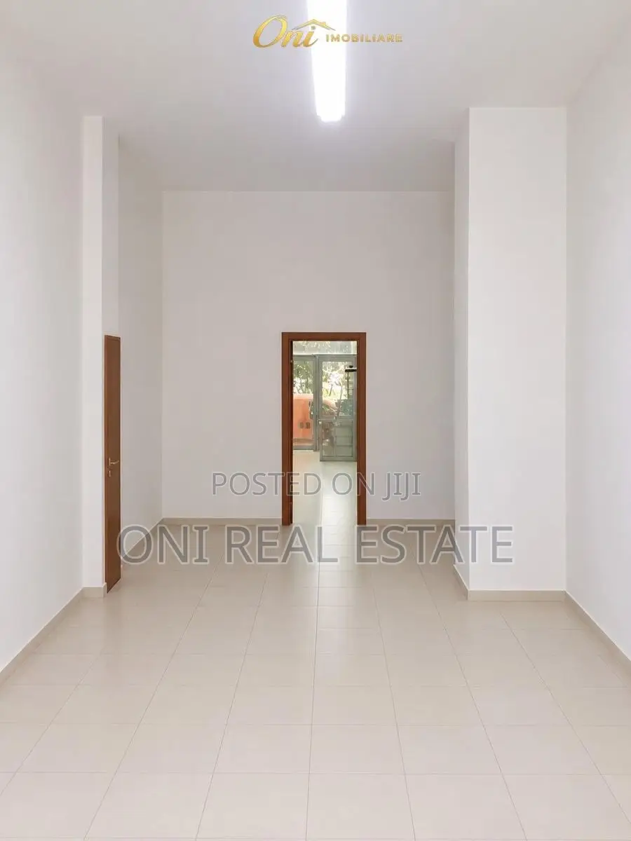 Store to rent Electric Market - Ballet School - Tabakeve (Tirana - cit