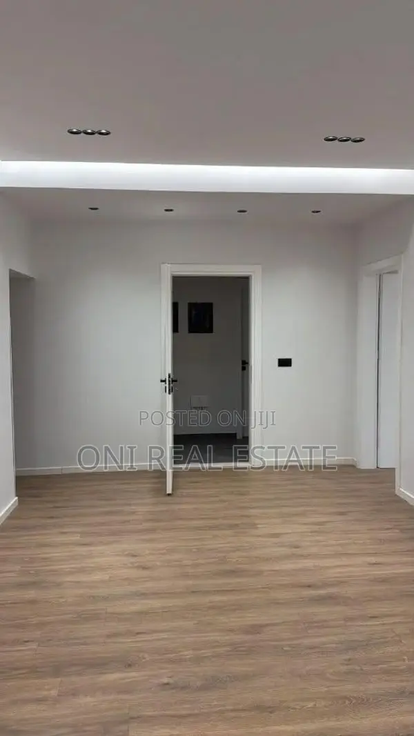 Office to rent Vasil Shanto - KESH (Tirana - city)