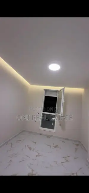 Office to rent Tirana - city