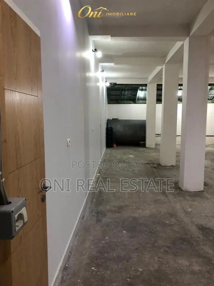 Warehouse to rent Paskuqan - Babrru (Kamza City)
