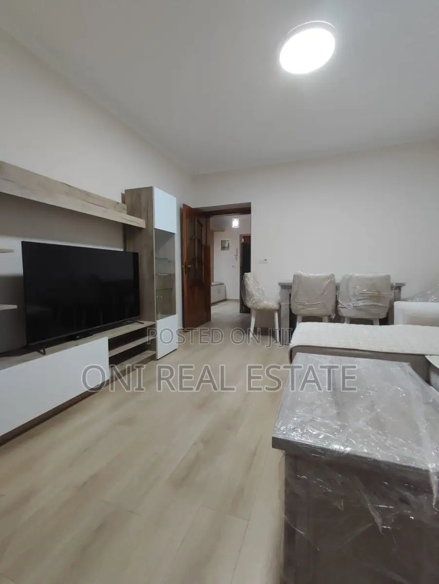 Apartment to rent Center (Tirana - city)