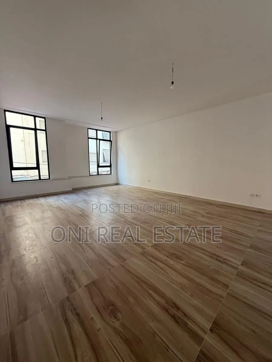 Office to rent Center (Tirana - city)