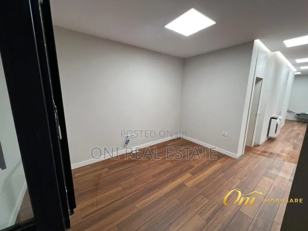 Office to rent Shallvaret - Exhibition - Gjergj Fishta Blvd. (Tirana -