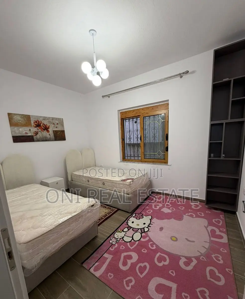 Apartment to rent Tirana - city
