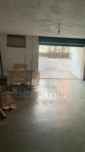 Warehouse to rent Tirana - city
