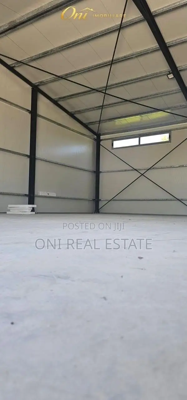 Warehouse to rent Tirana - city