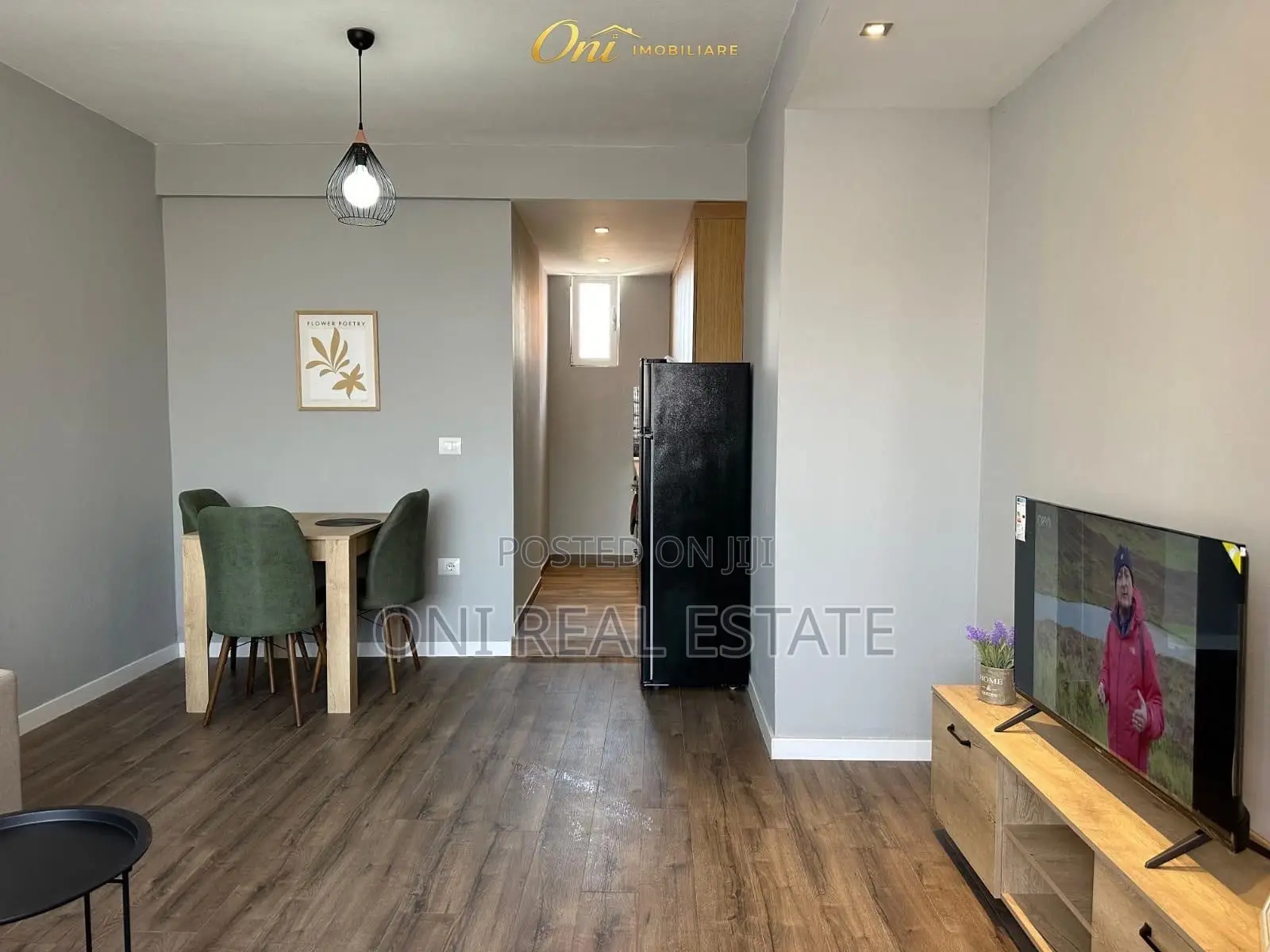 Apartment to rent New Bazaar - Red School (Tirana - city)