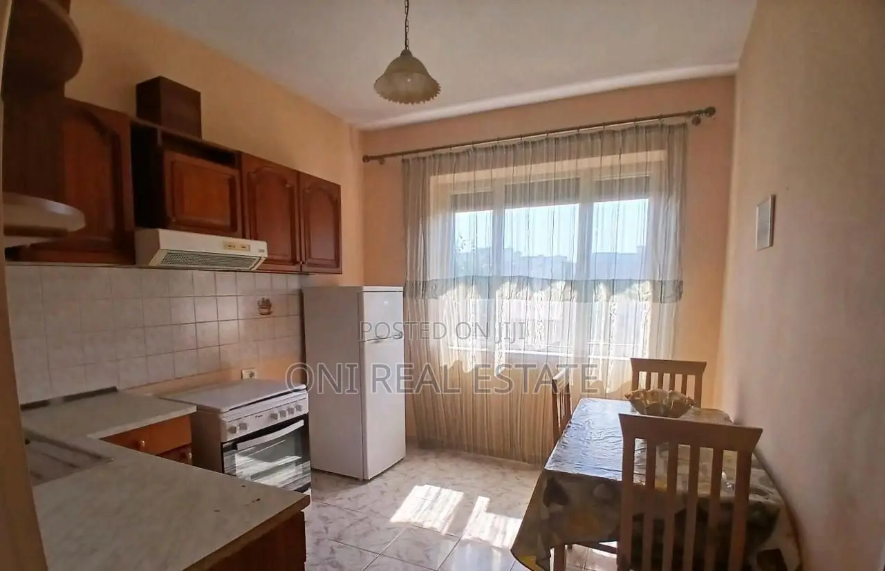 Apartment to rent Brryli - Xhamlliku (Tirana - city)